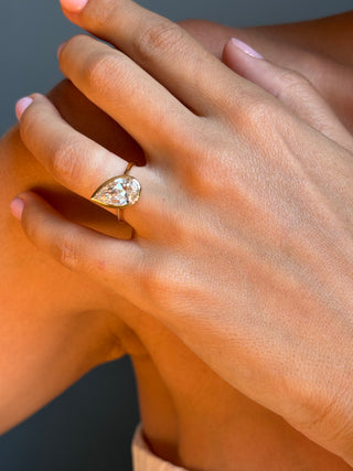 NAOMI Tilted Pear Shape Ring